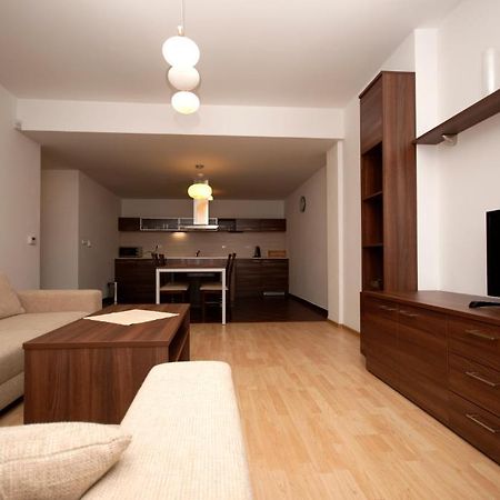 Unipharma Apartments 多纳瓦利 外观 照片